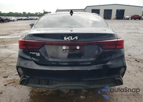 2024 Kia Forte Lx z USA, uszkodzony, nr VIN 3KPF24AD6RE814221